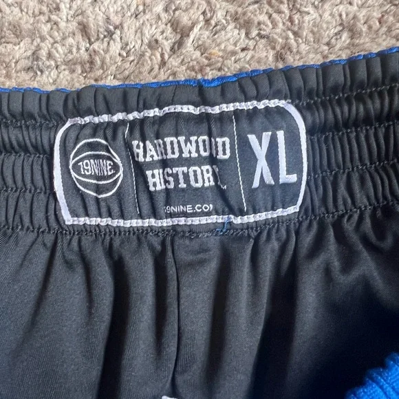 Harlem Globetrotters Blue Shorts - Picture 4 of 5